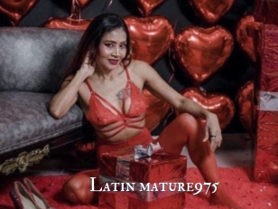 Latin_mature975